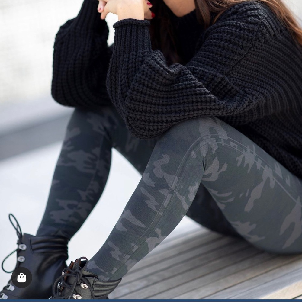 SPANX Camo Leggings LIKE NEW